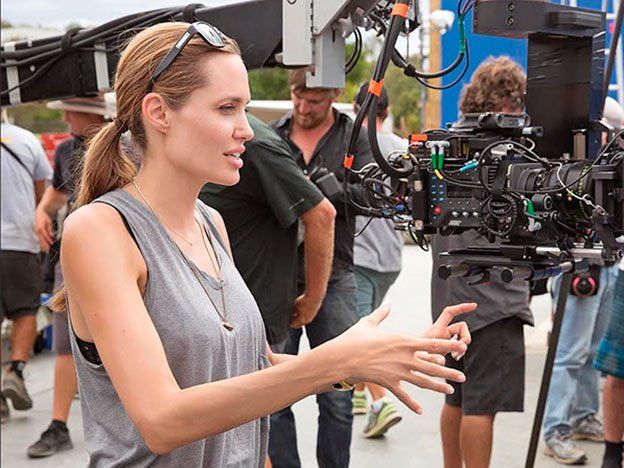 Angelina ama dirigir películas