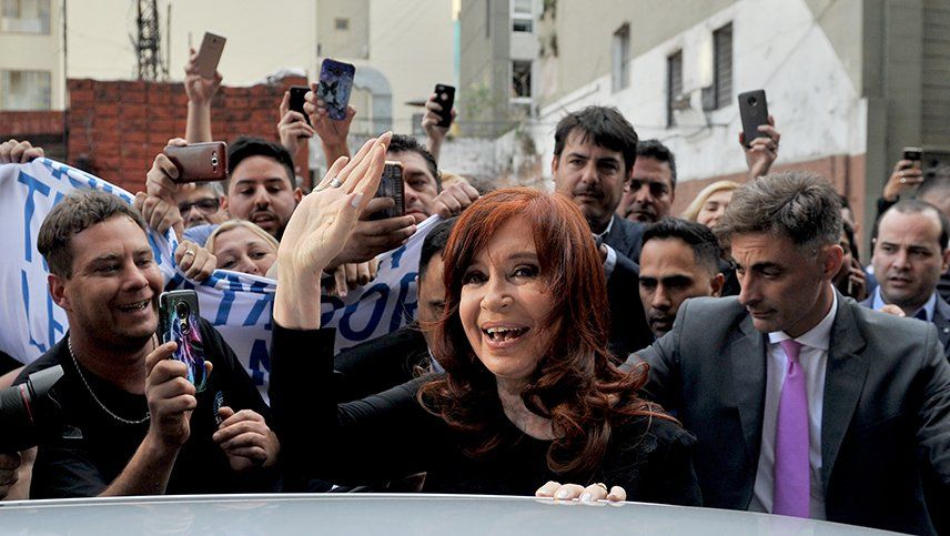Cristina Kirchner les pidió a senadores del PJ no cometer los errores del pasado