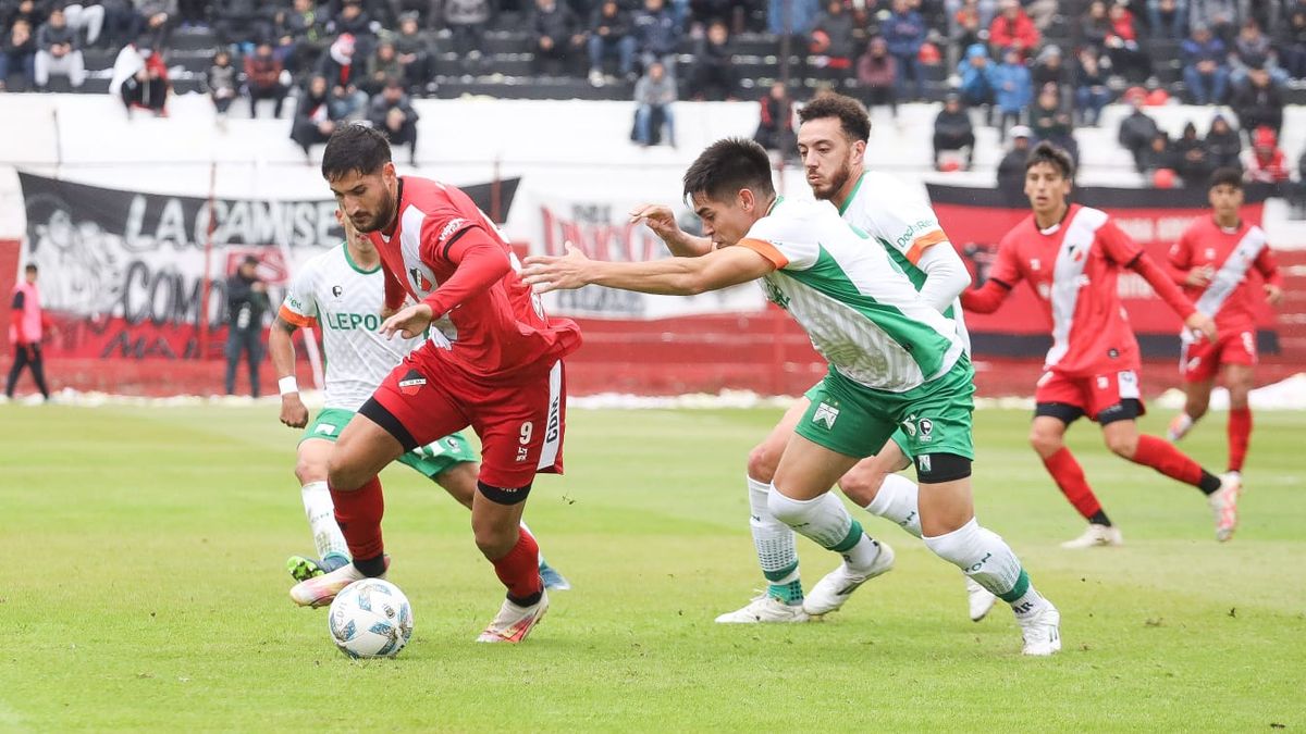 Matías Viguet erró un penal en el inicio del segundo tiempo. Matías Viguet erró un penal en el inicio del segundo tiempo.
