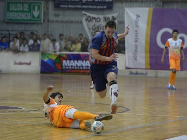 Club de Amigos y UTN semifinalistas del “Vendimia”