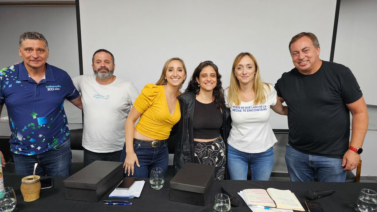 Sergio Giménez, Gustavo Correa, Julia Strada, Lucía Cámpora, Anabel Fernández Sagasti y Martín Aveiro.
