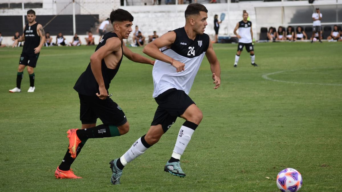 Gimnasia y Esgrima jugó un partido amistoso ante San Martín  de San Juan en el Víctor Legrotaglie.