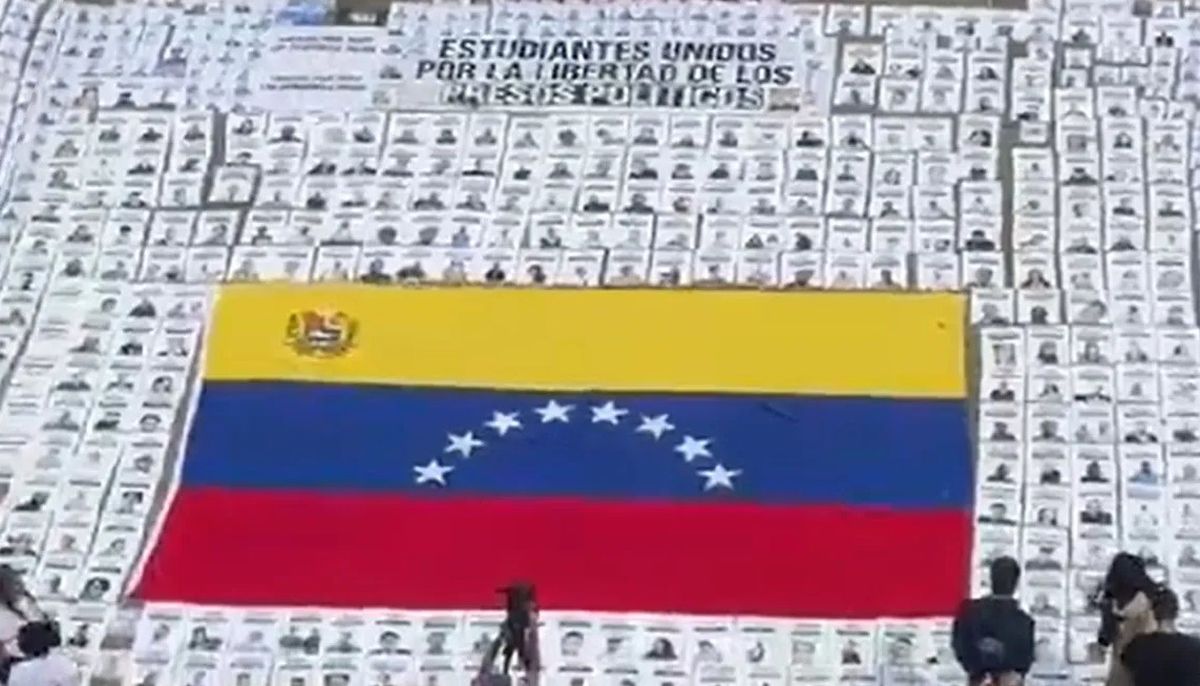 Para Corina Machado, 