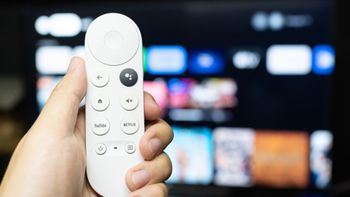 Si tenés un Chromecast conectado al puerto HDMI de tu televisor, así podés actualizarlo para contar con funciones de IA Si tenés un Chromecast conectado al puerto HDMI de tu televisor, así podés actualizarlo para contar con funciones de IA