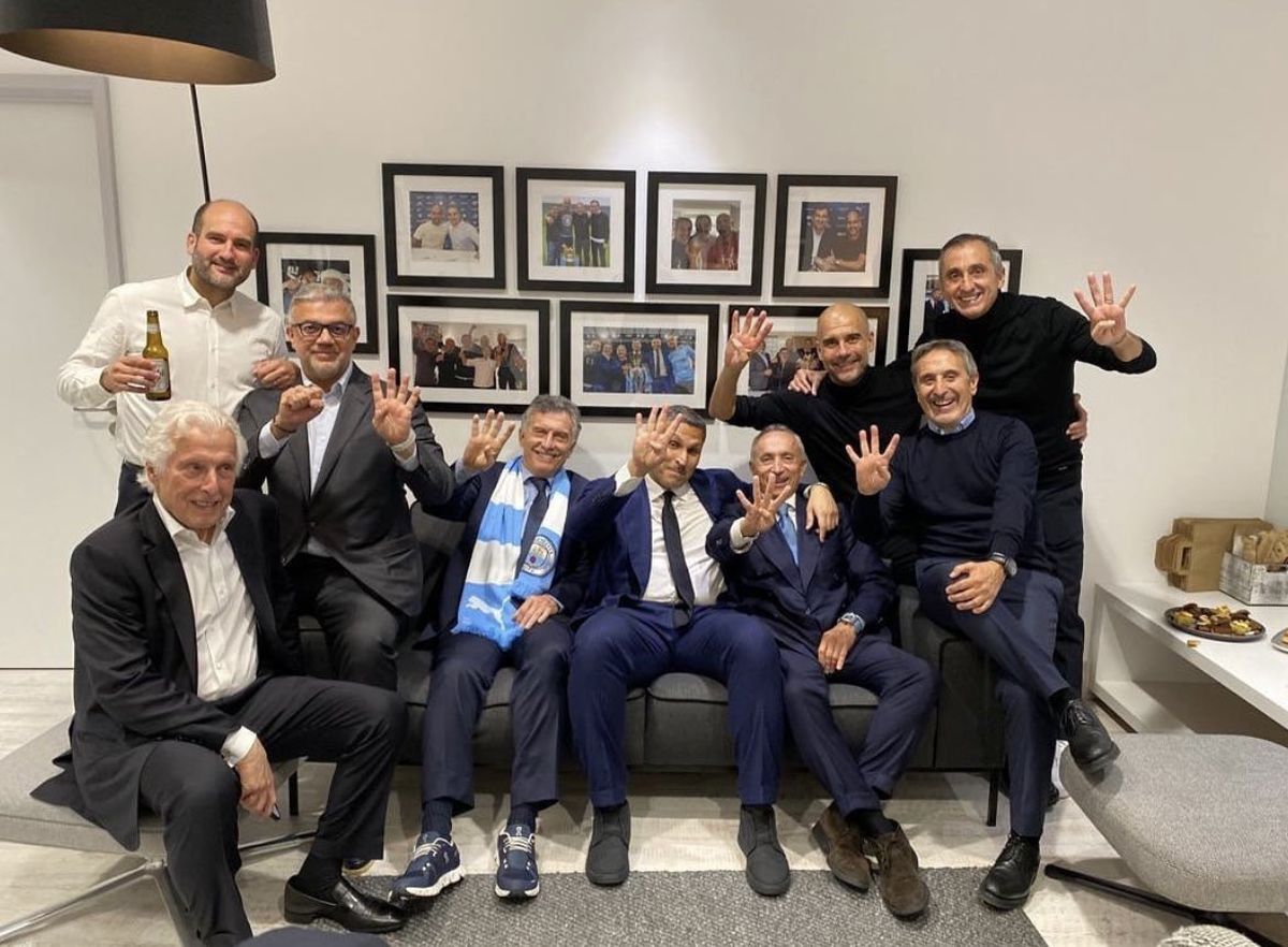 La foto fue tomada en el festejo tras la goleada del City al Madrid.