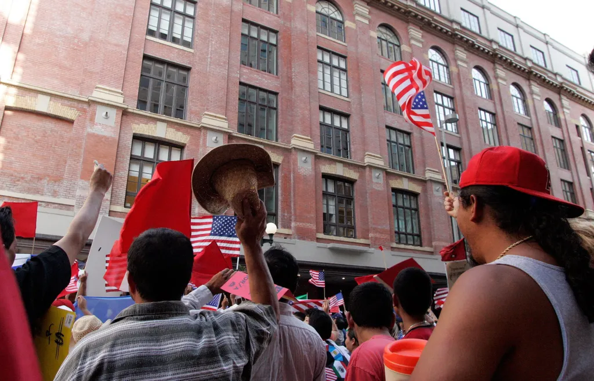 Manifestantes inmigrantes en una marcha en San Antonio en Texas, Estados Unidos. Crédito: EFE /J. Michael. Manifestantes inmigrantes en una marcha en San Antonio en Texas, Estados Unidos. Crédito: EFE /J. Michael.