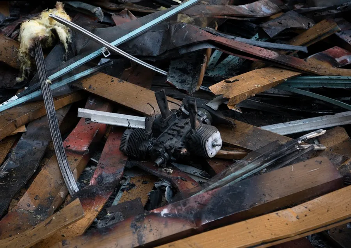 Fragmentos de un dron Shahed tras ataque a una zona residencial de Kiev en Ucrania, el pasado mes de noviembre. Crédito: EFE/EPA/Maxym Marusenko. Fragmentos de un dron Shahed tras ataque a una zona residencial de Kiev en Ucrania, el pasado mes de noviembre. Crédito: EFE/EPA/Maxym Marusenko.