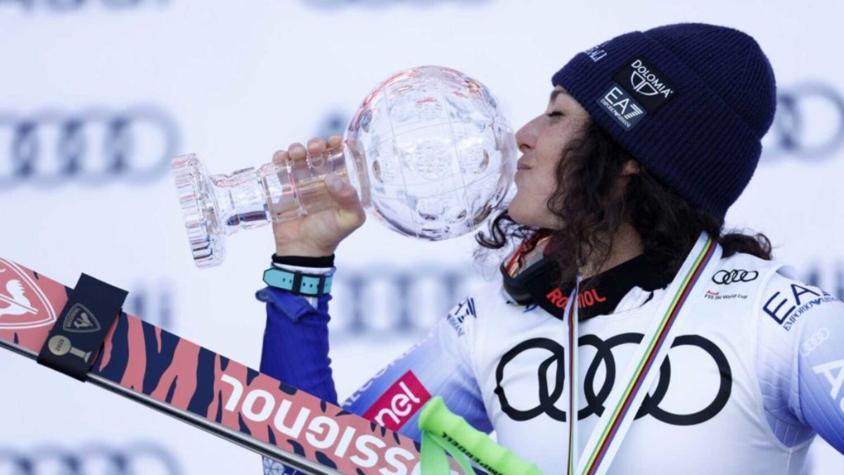 Federica Brignone otra vez premiada en una competencia de esquí.