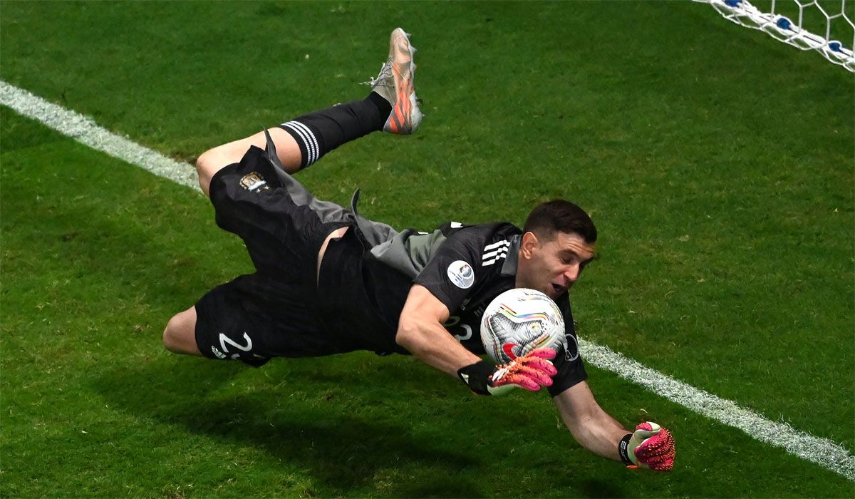 La cruda confesión del Dibu Martínez: su momento más oscuro