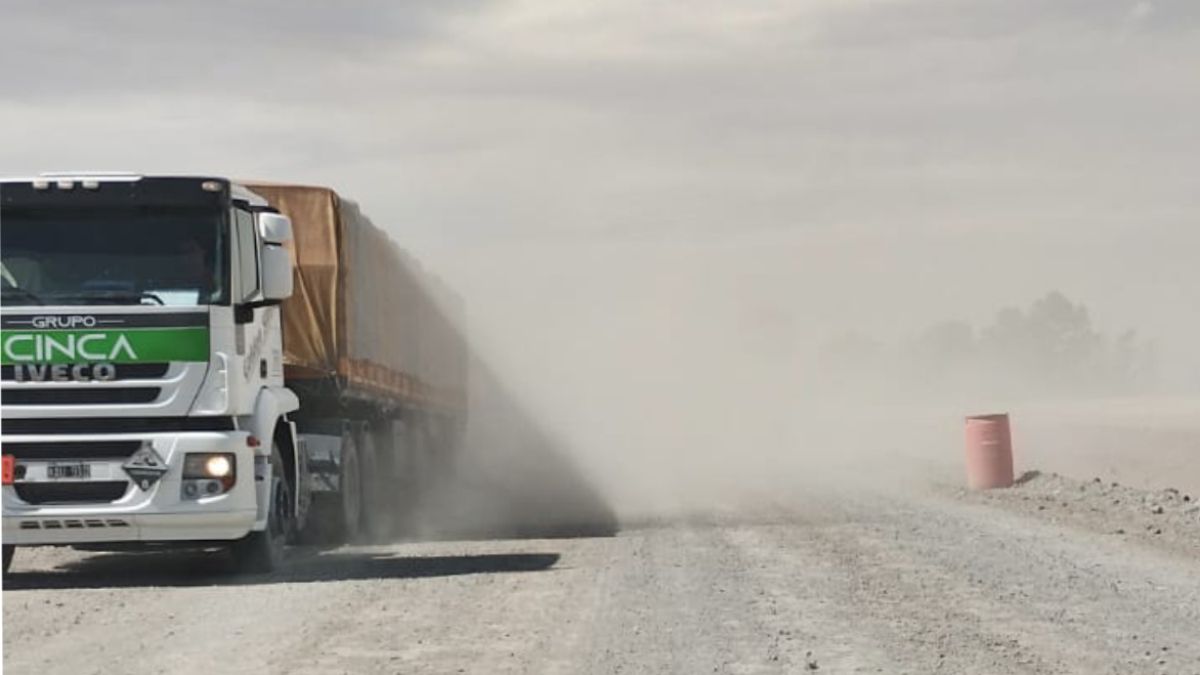 Hay alerta de viento Zonda en Mendoza. Hay alerta de viento Zonda en Mendoza.