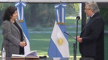 Fernández le tomó juramento a Vizzotti como ministra de Salud