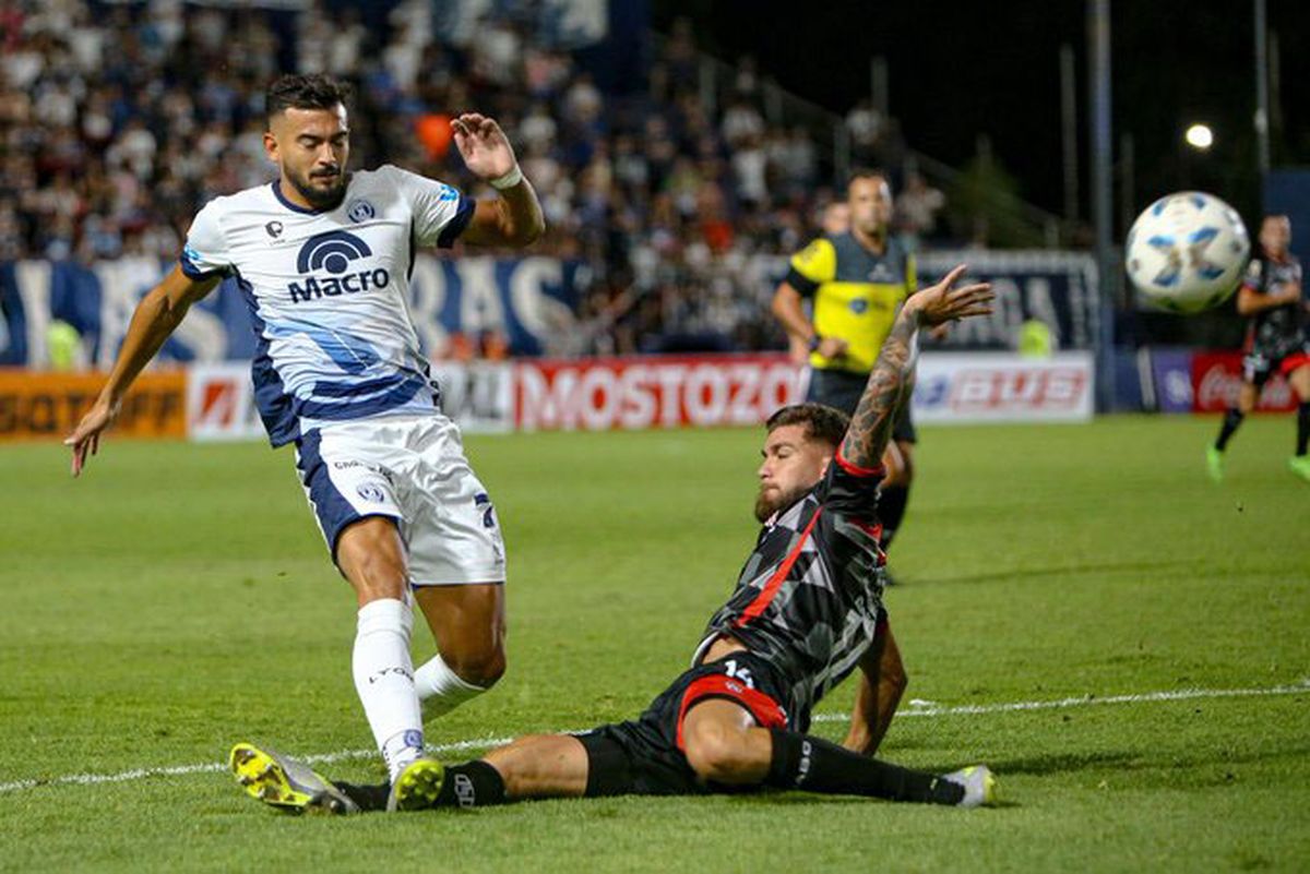 Victorio Ramis ya piensa en el duelo entre Independiente Rivadavia y River