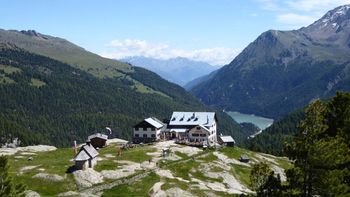 Buscan voluntarios para vivir gratis 30 días en las montañas y además pagan 400 euros de compensación Buscan voluntarios para vivir gratis 30 días en las montañas y además pagan 400 euros de compensación