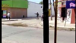 Quedó filmado el tirotero que se armó cuando fueron a robar una carnicería