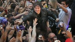 La ciudadanía le ha dado al gobierno libertario una nueva chance. La contraprestación de Milei debería ser la de negociar con inteligencia políticas de Estado, consensos y acuerdos. Imagen optimizada con Gemini. La ciudadanía le ha dado al gobierno libertario una nueva chance. La contraprestación de Milei debería ser la de negociar con inteligencia políticas de Estado, consensos y acuerdos. Imagen optimizada con Gemini.