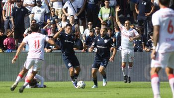 Independiente Rivadavia vence 1 a 0 a Argentinos Juniors en el Bautista Gargantini Independiente Rivadavia vence 1 a 0 a Argentinos Juniors en el Bautista Gargantini