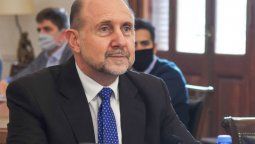 Omar Perotti, gobernador de Santa Fe, inició un período de aislamiento preventivo, tras haber sido contacto estrecho del ministro de Seguridad de esa provincia.