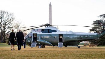 Trump dejó el cargo y prometió: 