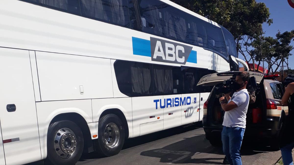 Boca llegó a Buenos Aires tras el escándalo en Brasil
