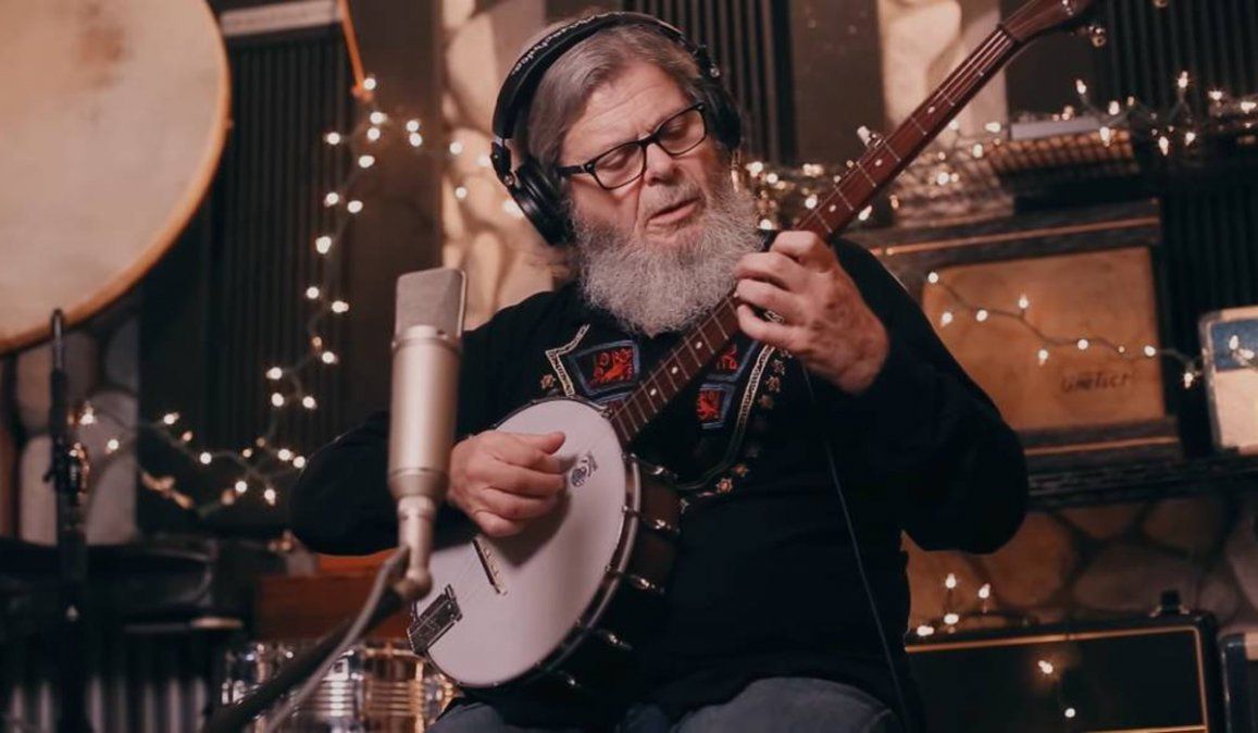 Gustavo Santaolalla.