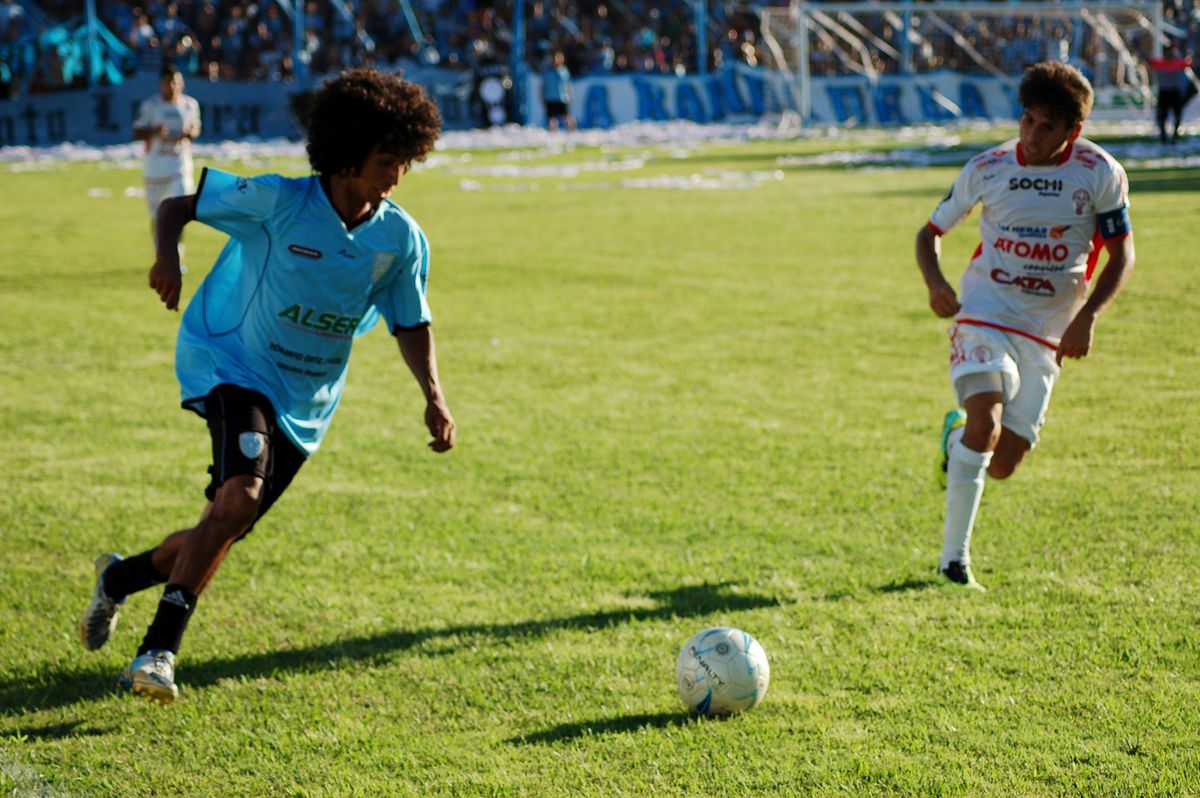 El Bocha Nicolás Arce es otro de los jugadores que subió en el 2015 y hoy sueña con obtener su segundo ascenso. El Bocha Nicolás Arce es otro de los jugadores que subió en el 2015 y hoy sueña con obtener su segundo ascenso.