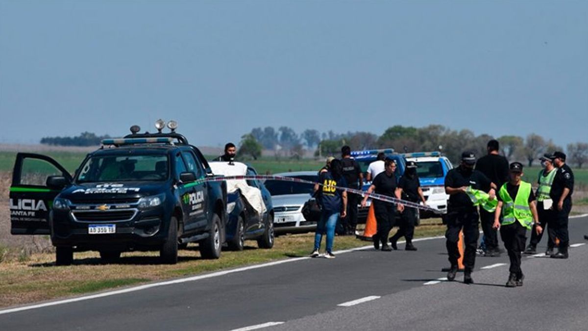 Policía vial siguió a su ex novia y la mató sobre la ruta