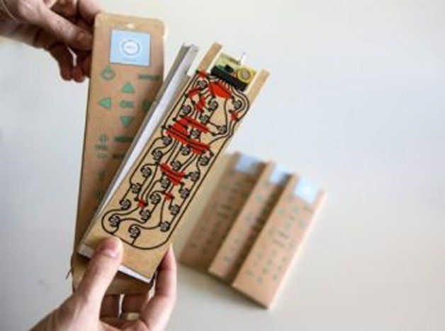 Crean el primer control remoto de TV biodegradable