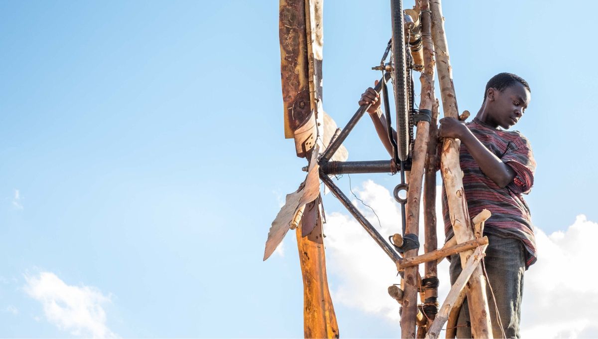 El joven de 14 años que salvó a su pueblo al construir un molino para generar electricidad