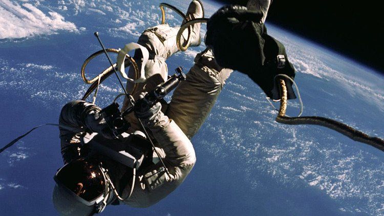 ¿Cómo evacuar en el espacio abierto?