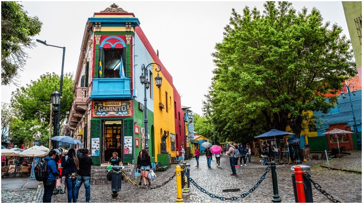 Caminito, La Boca. El país movilizó 1,5 millones de turistas, pero el gasto real cayó un 2,2% interanual debido a estadías más cortas. Caminito, La Boca. El país movilizó 1,5 millones de turistas, pero el gasto real cayó un 2,2% interanual debido a estadías más cortas.