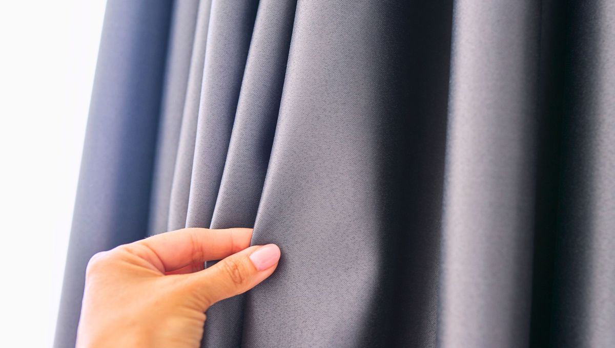 Coser cortinas es muy sencillo y rápido. Coser cortinas es muy sencillo y rápido.