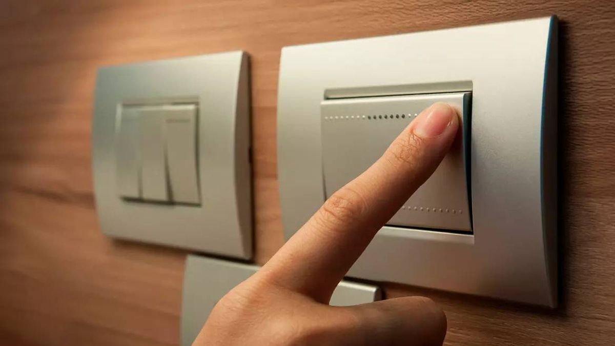 La tarifa de luz bajará el 4% en promedio en Mendoza, dijeron desde el EPRE. La tarifa de luz bajará el 4% en promedio en Mendoza, dijeron desde el EPRE.