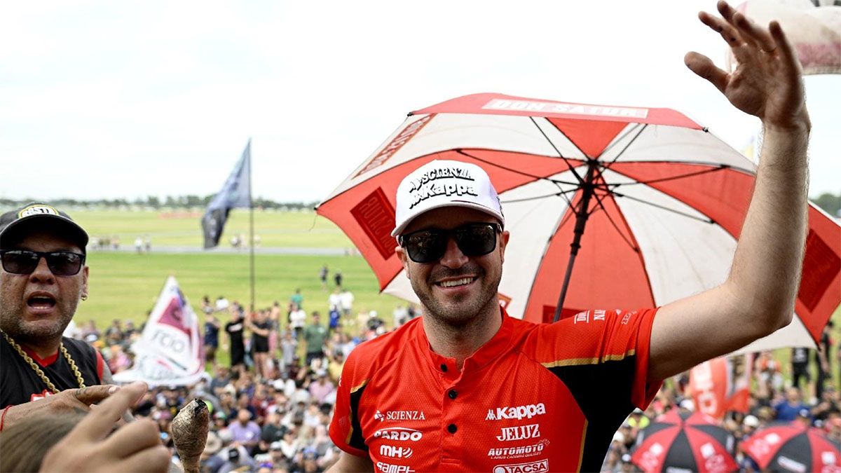 Agustín Canapino salió campeón del TC en La Plata por quinta vez en la historia