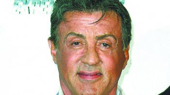 Stallone subastará prendas de sus películas
