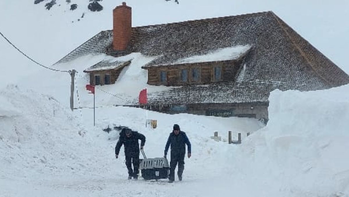 El temporal ha sido importante y hay varios metros de nieve en alta montaña. El temporal ha sido importante y hay varios metros de nieve en alta montaña.