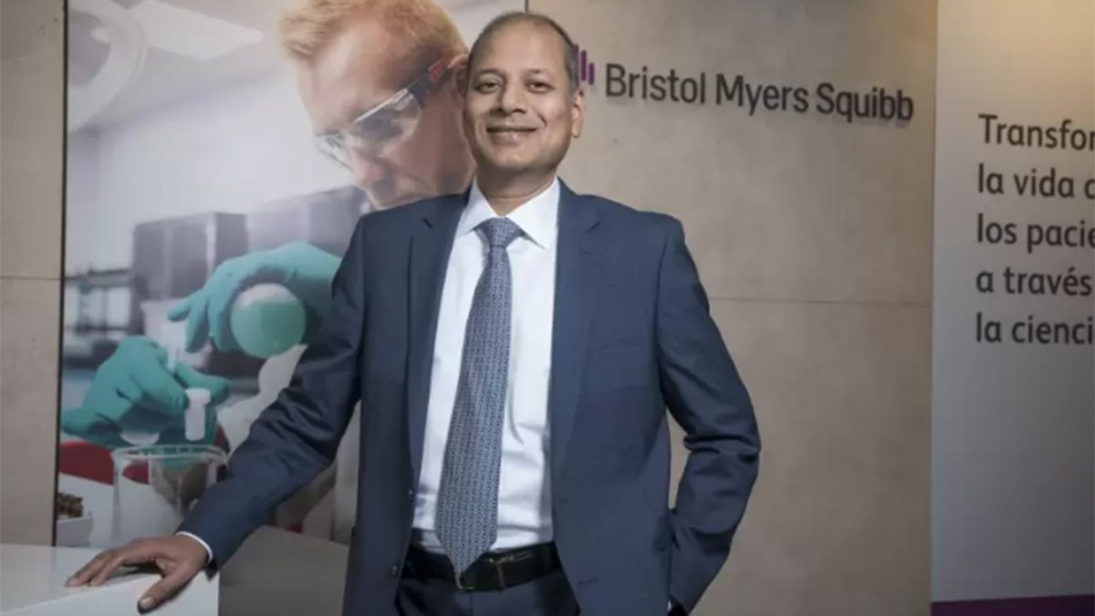 Samit Hirawat, vicepresidente ejecutivo y jefe médico del Bristol Myers Squibb (BMS) plantea un mundo sin cáncer. Samit Hirawat, vicepresidente ejecutivo y jefe médico del Bristol Myers Squibb (BMS) plantea un mundo sin cáncer.