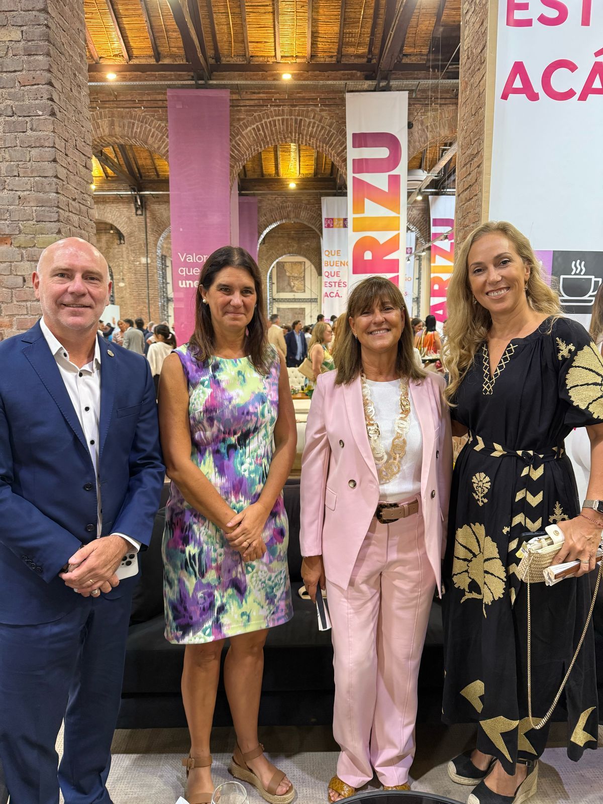Los supremos Dalmiro Garay, Teresa Day y Norma Llatser y Fernanda Sabadin, senadora provincial. Los supremos Dalmiro Garay, Teresa Day y Norma Llatser y Fernanda Sabadin, senadora provincial.
