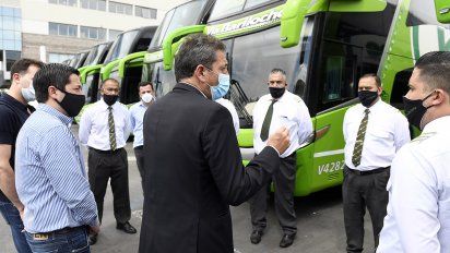 Massa recorrió este jueves junto al intendente del partido bonaerense de Malvinas Argentina, Leonardo Nardini, la empresas de ómnibus de larga distancia Vía Bariloche.