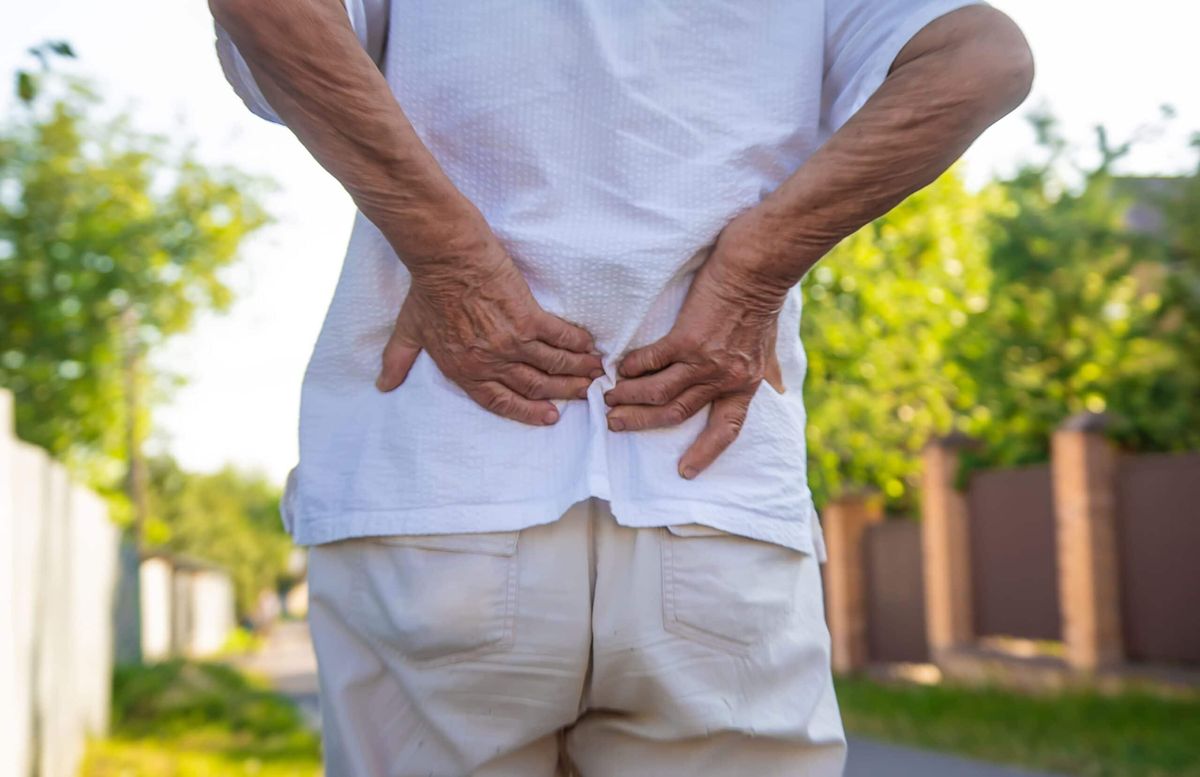 El dolor de cadera es uno de los más comunes en los adultos mayores. El dolor de cadera es uno de los más comunes en los adultos mayores. 