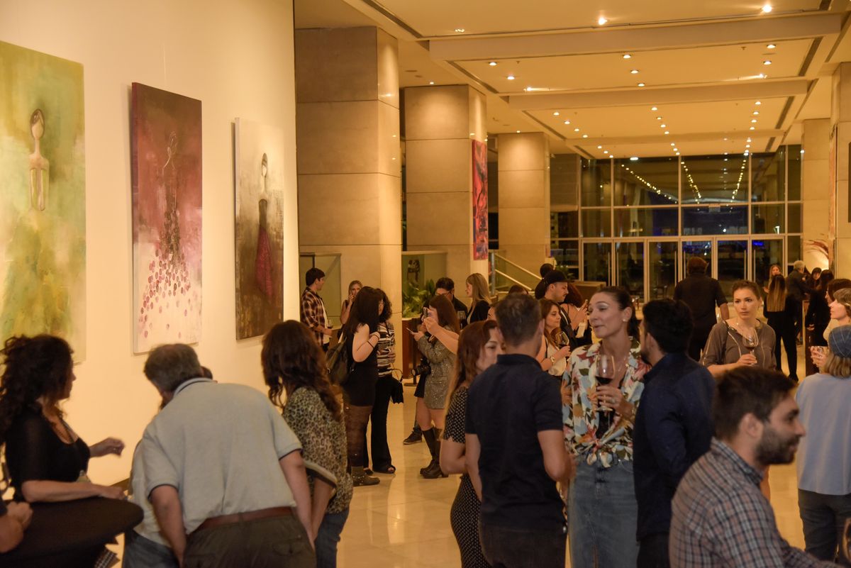 En abril, la artista porteña Pato Cadenazzi inauguró una muestra en el Sheraton Mendoza Hotel que aún puede ser visitada. En abril, la artista porteña Pato Cadenazzi inauguró una muestra en el Sheraton Mendoza Hotel que aún puede ser visitada.