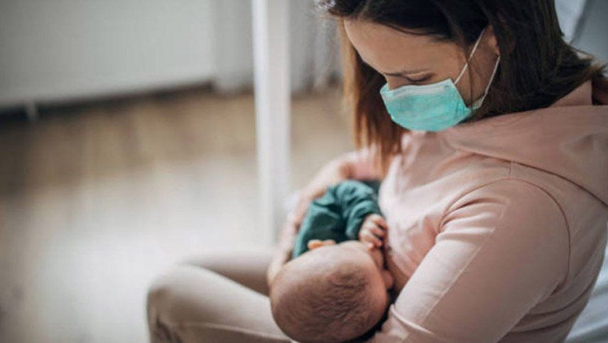 Lactancia: recomiendan amamantar aunque la madre tenga coronavirus