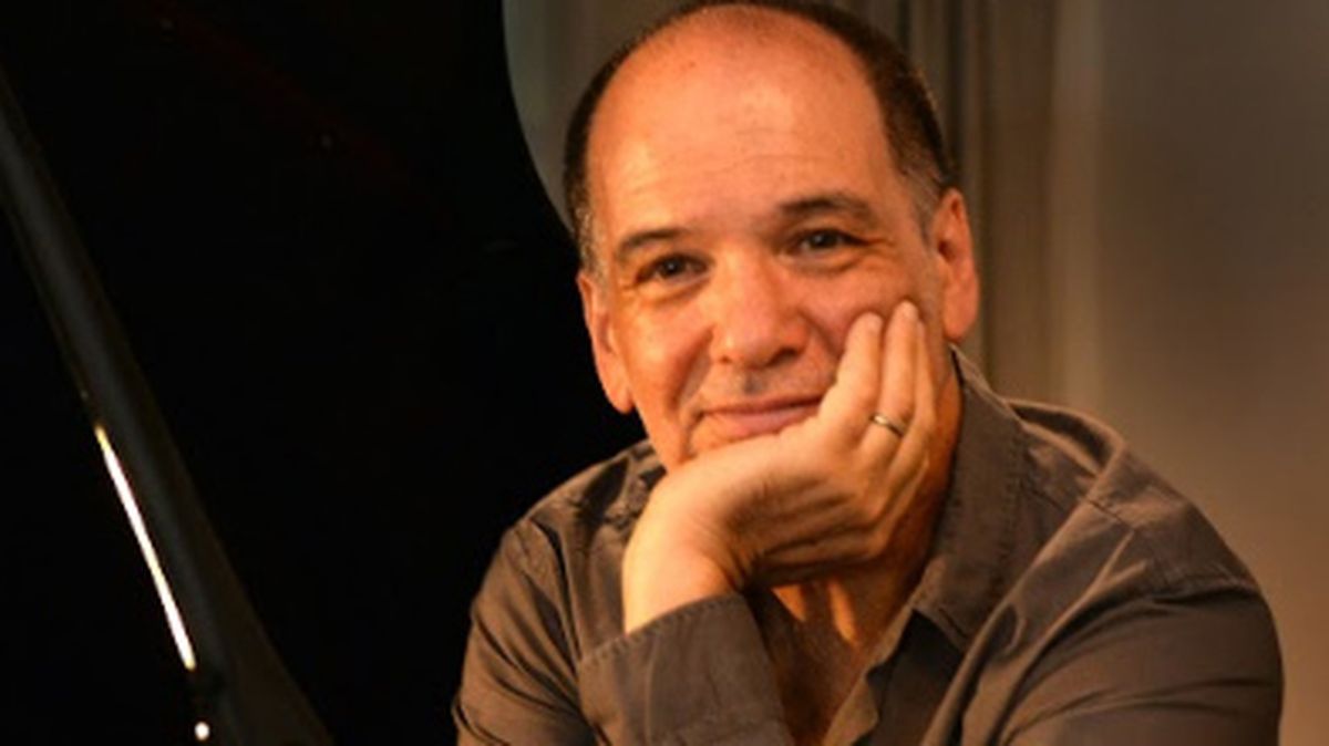 Adrián iaes hará una única presentación en el Teatro independencia.