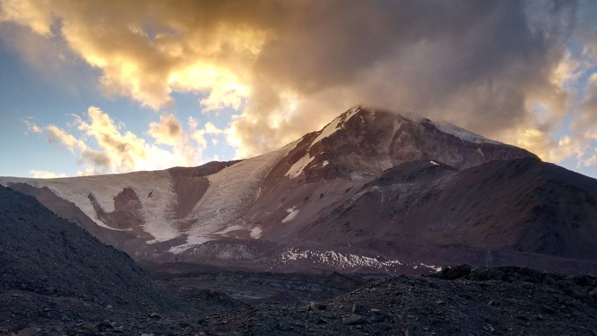 Este proyecto nace a partir de la certeza de que no está explotado aún todo el turismo de montaña que Mendoza tiene para ofrecer. Este proyecto nace a partir de la certeza de que no está explotado aún todo el turismo de montaña que Mendoza tiene para ofrecer.