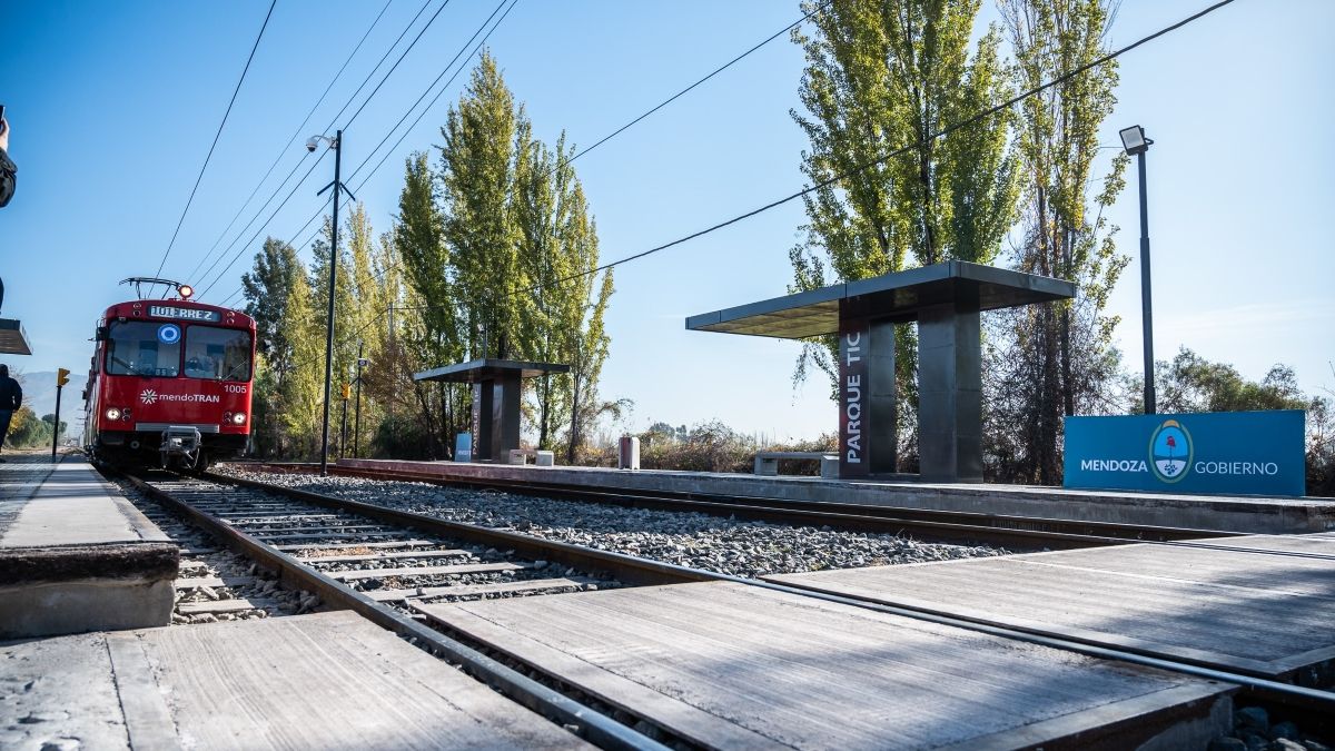 Con bonos verdes, el Metrotranvía llegaría por fin hasta el aeropuerto, en Las Heras.&nbsp;