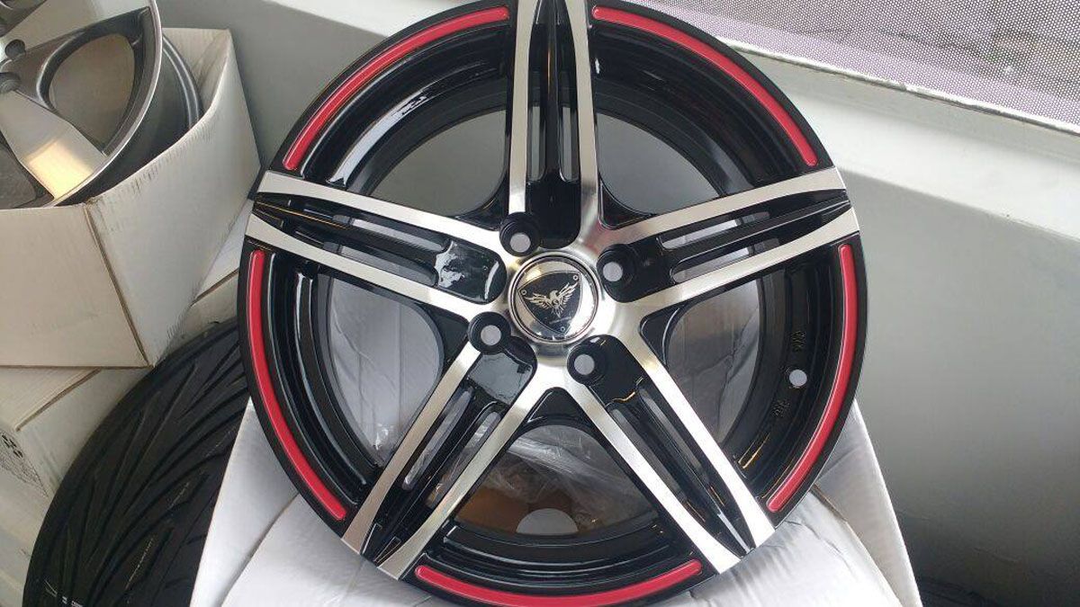 Guerrini explicó que en Argentina se venden los neumáticos más caros del mundo.