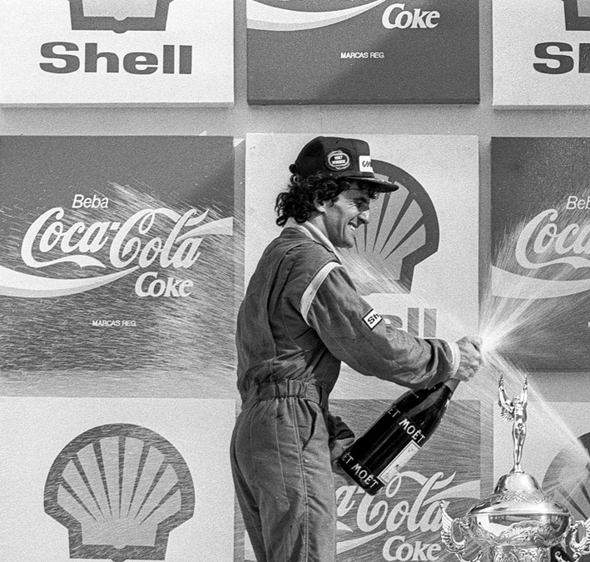 Champagne, Moët & Chandon lleva mucho tiempo siendo parte de las celebraciones más memorables del automovilismo. Champagne, Moët & Chandon lleva mucho tiempo siendo parte de las celebraciones más memorables del automovilismo.