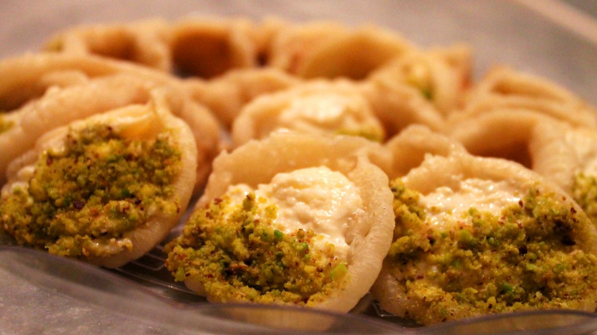 Recetas_ cómo hacer el postre Qatayef. Foto: gentileza wikipedia.org.