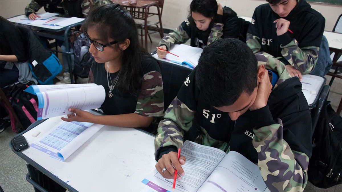 La presencialidad total en las escuelas secundarias de Mendoza podría reanudarse con el inicio de septiembre.