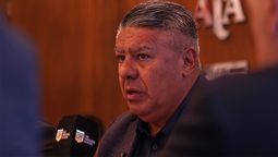 Chiqui Tapia le pegó duro a Javier Tebas. Chiqui Tapia le pegó duro a Javier Tebas.