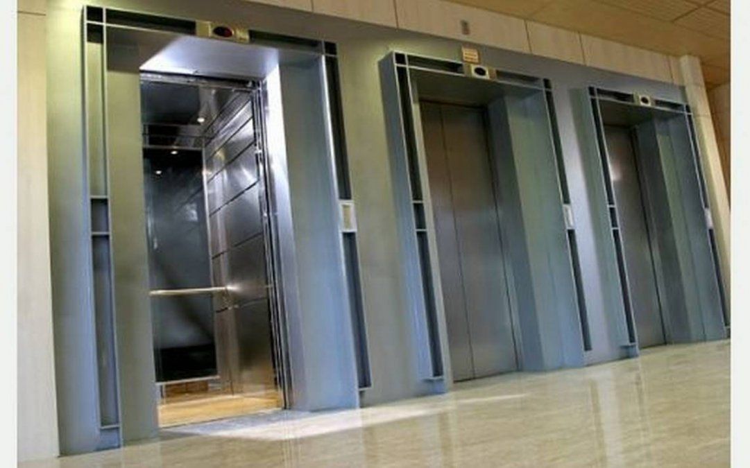 Sorpresa. Un joven tosió a un anciano y éste le dio una lección.